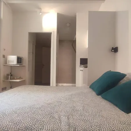 Avec Balcon Au Coeur Des Chartrons Apartamento Bordéus