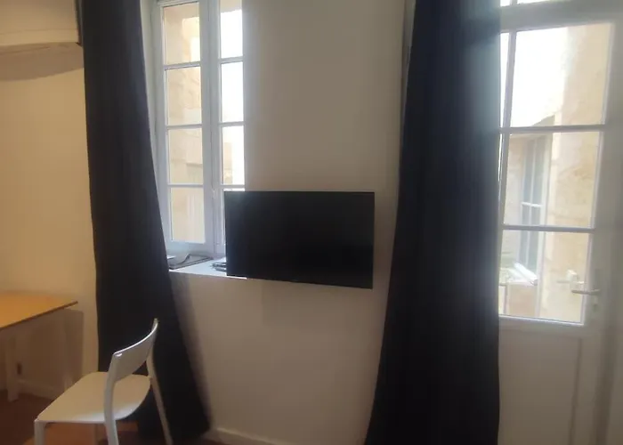 Lägenhet Avec Balcon Au Coeur Des Chartrons Bordeaux