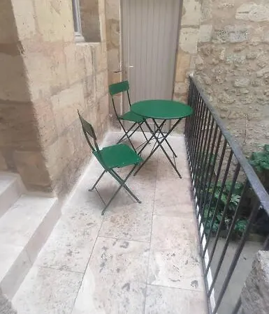 Avec Balcon Au Coeur Des Chartrons Lejlighed