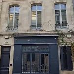 Apartment Avec Balcon Au Coeur Des Chartrons